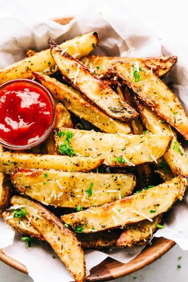 Baked Parmesan Garlic Potato Wedges