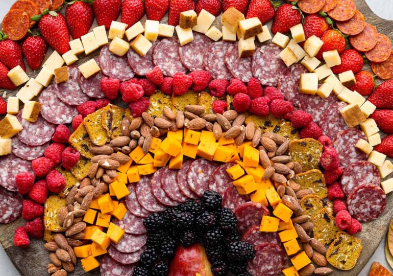 8 Thanksgiving Appetizers That Will Disappear Before Dinner