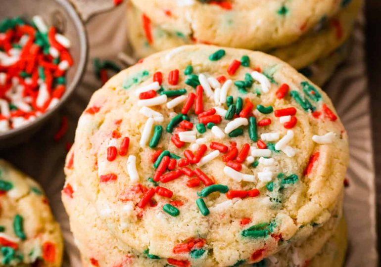 Christmas Sprinkle Cookies