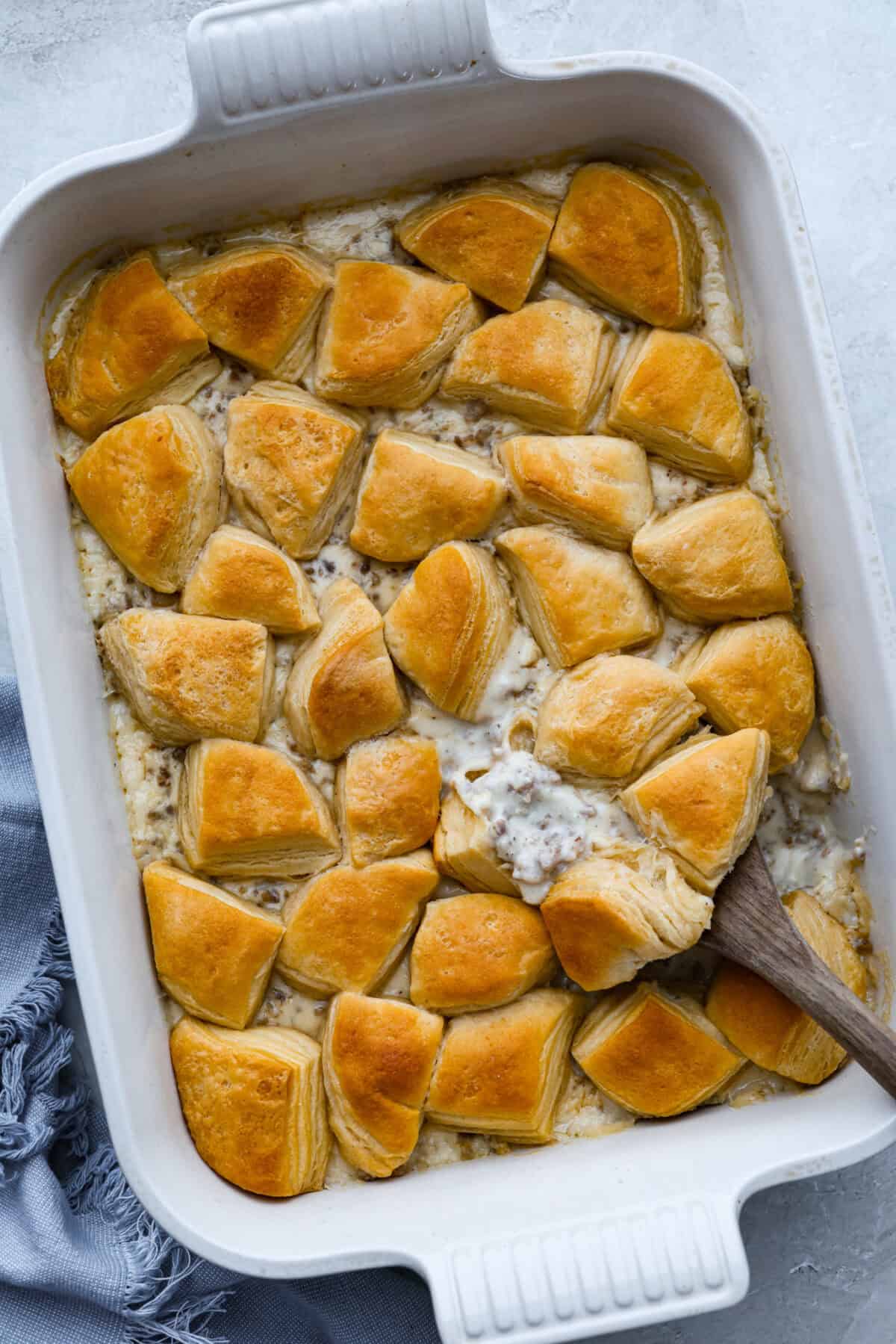 Super Easy Biscuits and Gravy Casserole