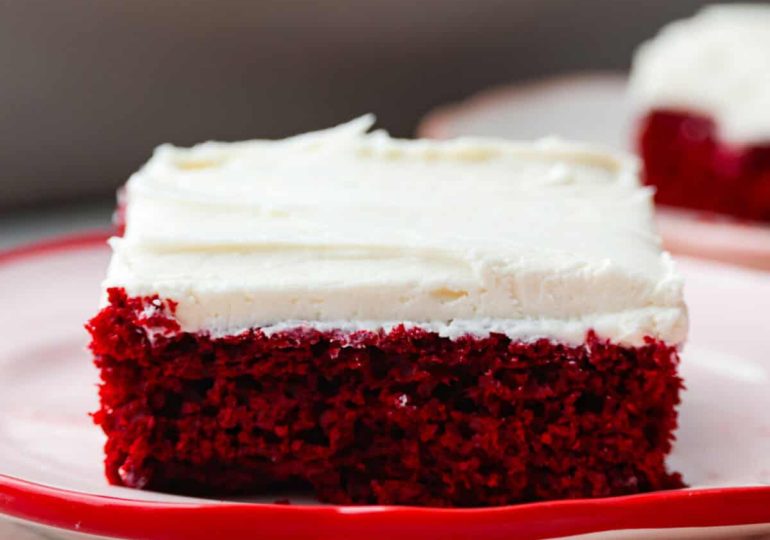 2-Ingredient Red Velvet Cake