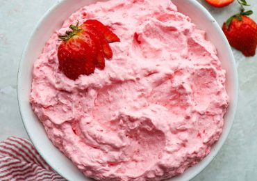 Strawberry Cottage Cheese Jello Salad