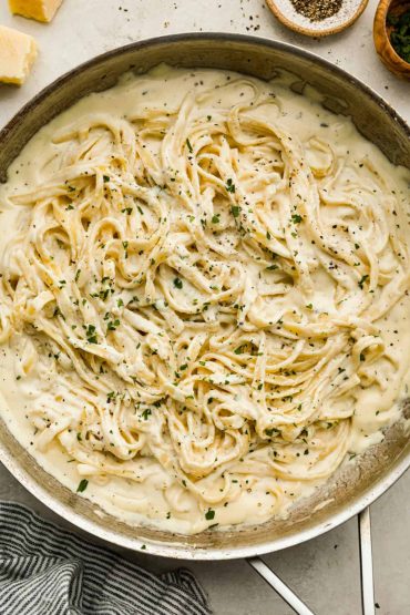 The Best Homemade Alfredo Sauce Recipe Ever!