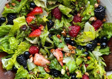 Copycat Zupas Nuts About Berries Salad