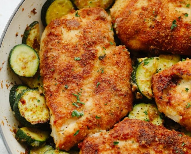 Crispy Parmesan Garlic Chicken With Zucchini