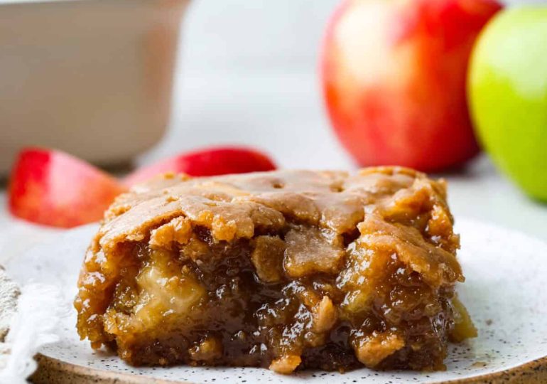 Apple Dapple Cake