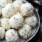 Mummy Oreo Balls